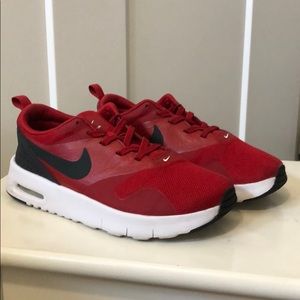 Nike Air Max Tavas